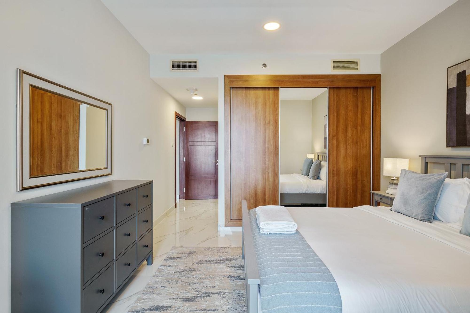 Sky Haven In 45th Floor 2br With Harbour Views *