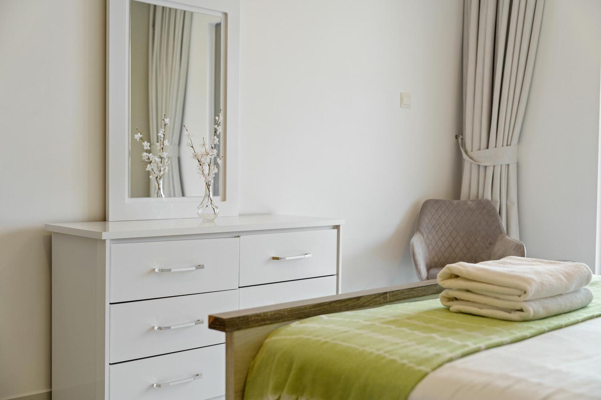 Sky Haven In 45th Floor 2br With Harbour Views * Dubai