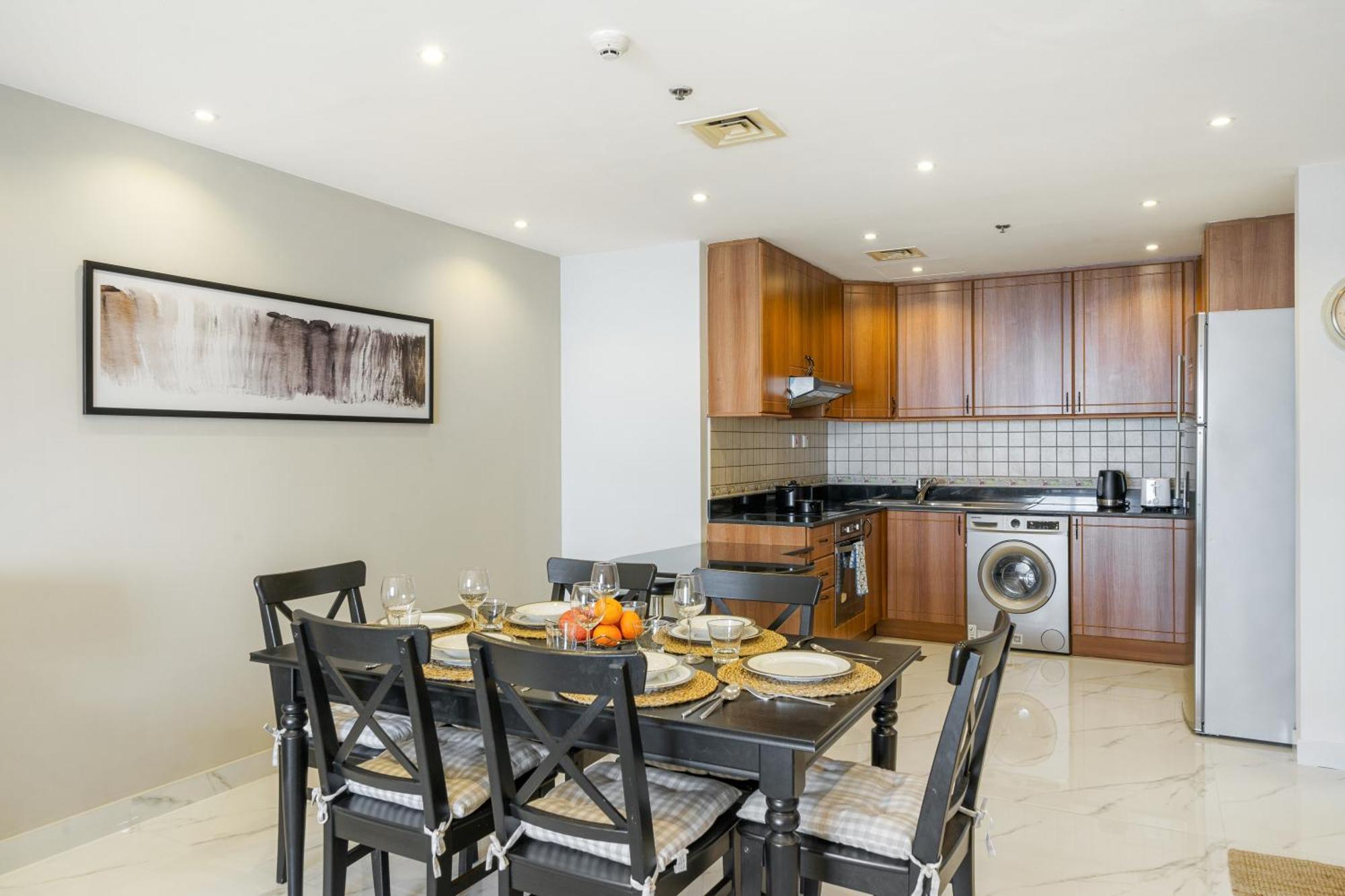 Sky Haven In 45th Floor 2br With Harbour Views Dubai